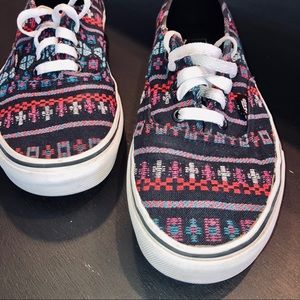 Vans Tribal Woven Sneakers Men’s 9.0 Women’s 10.5